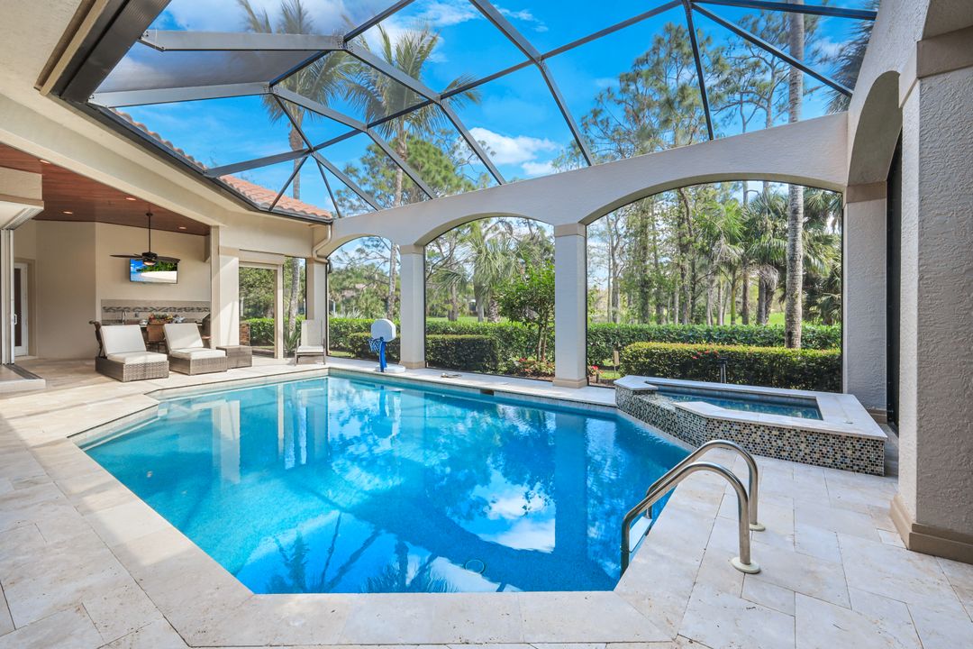 3848 Mahogany Bend Dr, Naples, FL 34114