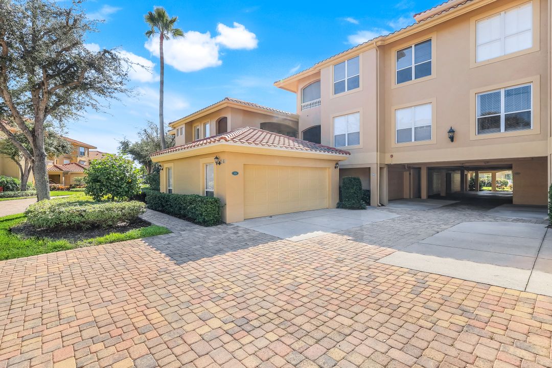 1840 Les Chateaux Blvd #4201, Naples, FL 34109