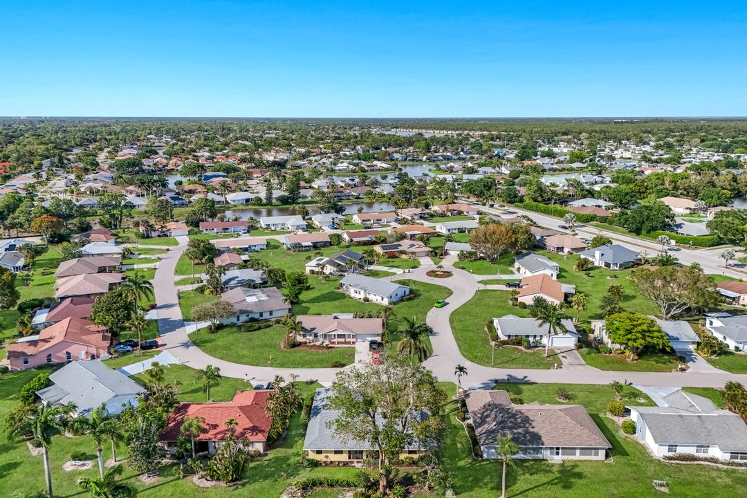 111 Blue Ridge Dr, Naples, FL 34112