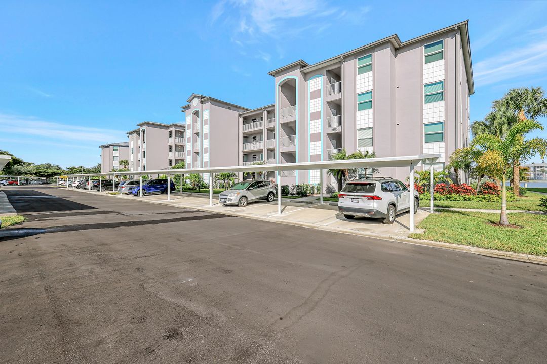16595 Lake Cir Dr #233, Fort Myers, FL 33908