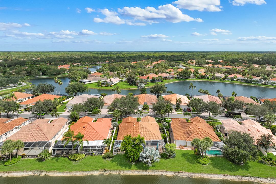 5425 Guadeloupe Way, Naples, FL 34119