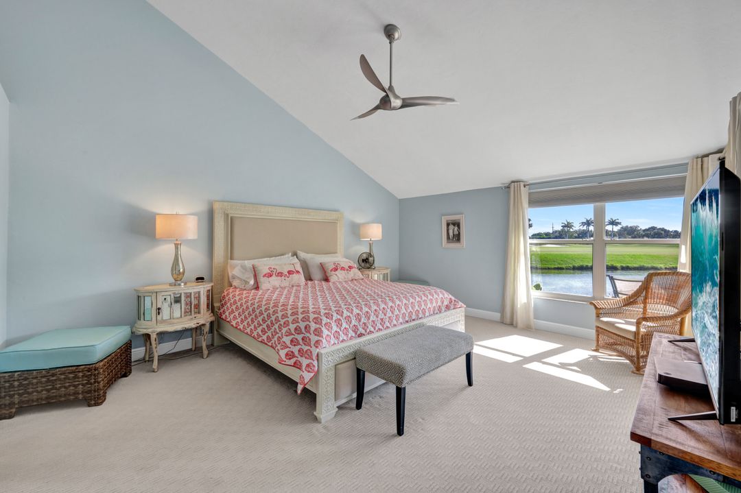 10339 Quail Crown Dr, Naples, FL 34119