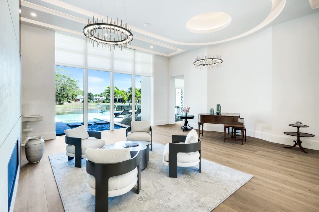 2818 Thistle Way, Naples, FL 34105