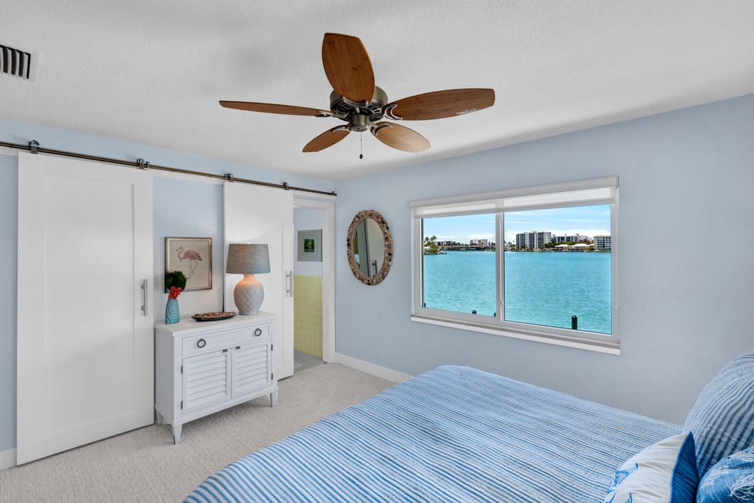 388 Harbour Dr #388, Naples, FL 34103