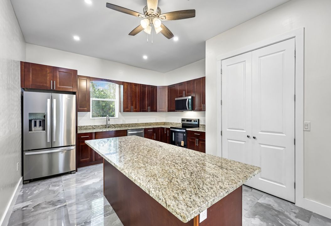 1853 Della Dr, Naples, FL 34117