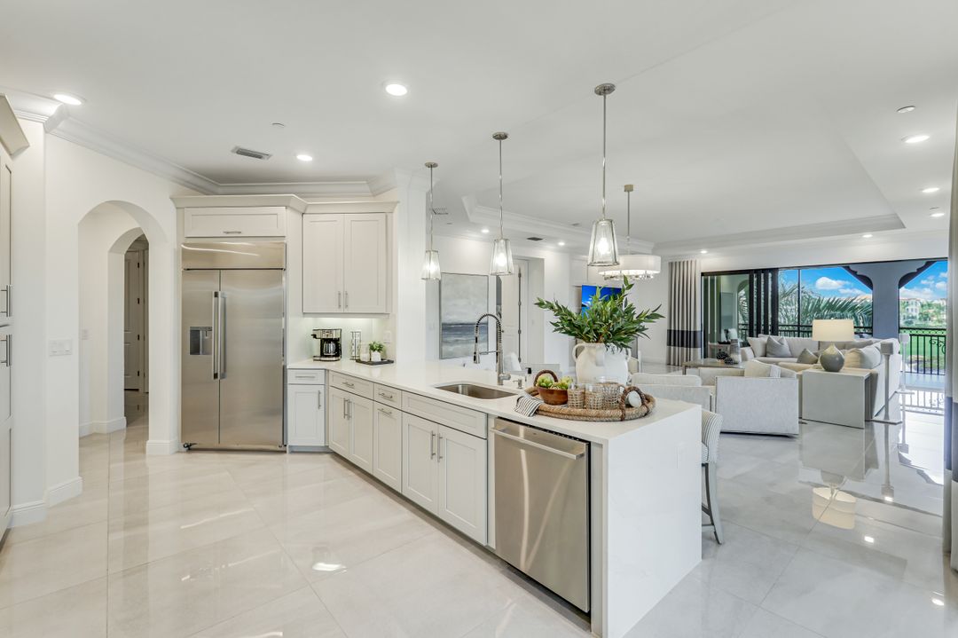 16347 Viansa Wy #202, Naples, FL 34110