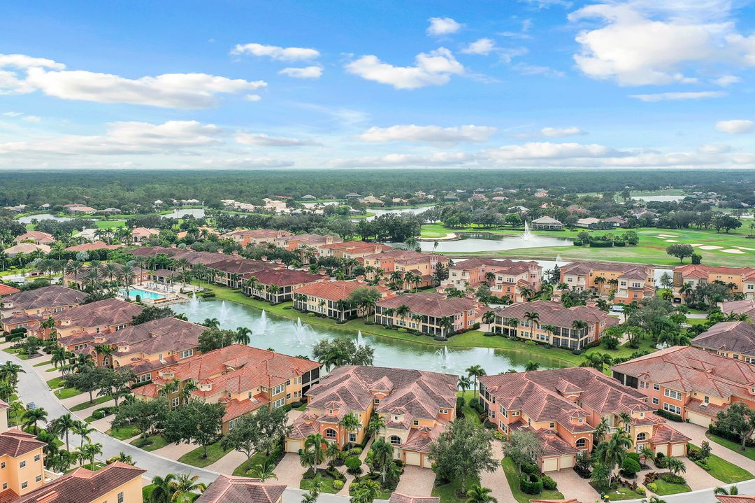 525 Avellino Isles Cir #33101, Naples, FL 34119