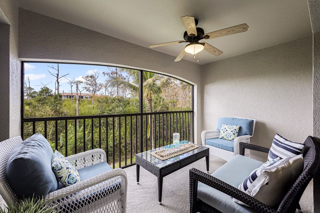 9828 Venezia Cir #1124, Naples, FL 34113