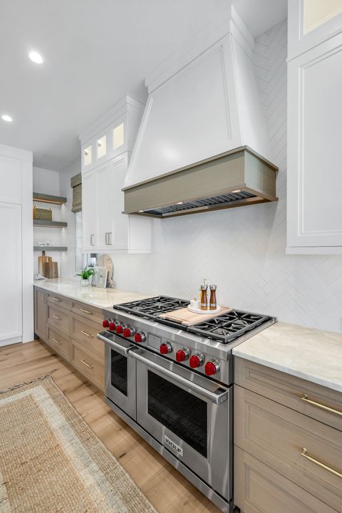 310 Seabreeze Dr, Marco Island, FL 34145