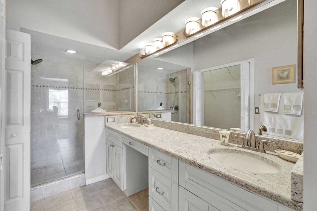 5250 Birmingham Dr #201, Naples, FL 34110