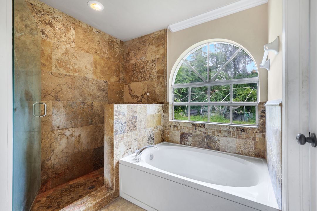 341 41st Ave NE, Naples, FL 34120