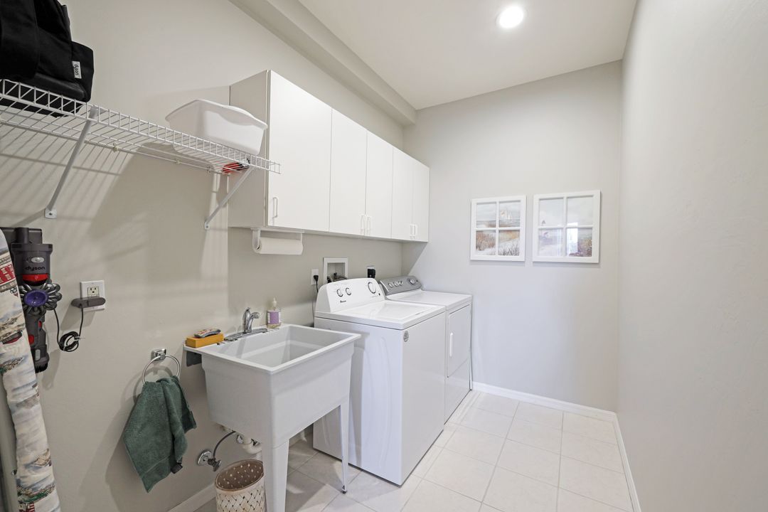 9337 Lake Abby Ln, Bonita Springs, FL 34135