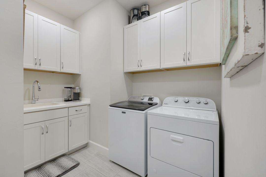 9405 Whooping Crane Wy, Naples, FL 34120