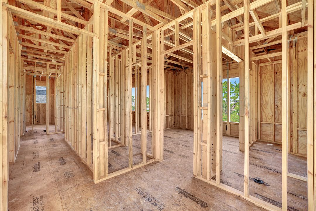 2750 Gulfview Dr, Naples, FL 34112