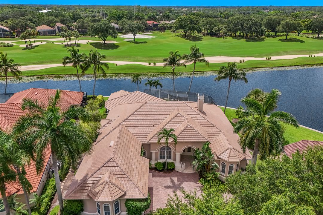 2988 St Barnabas Ct, Naples, FL 34105