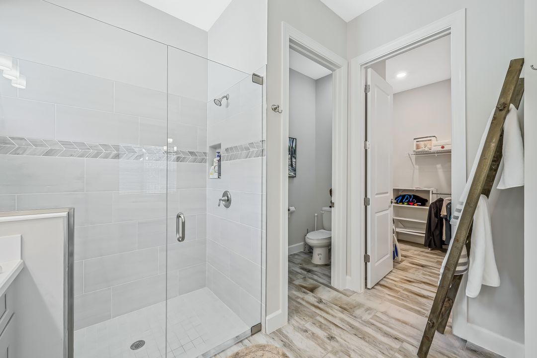 15495 Rio Ponace Ct, Naples, FL 34114