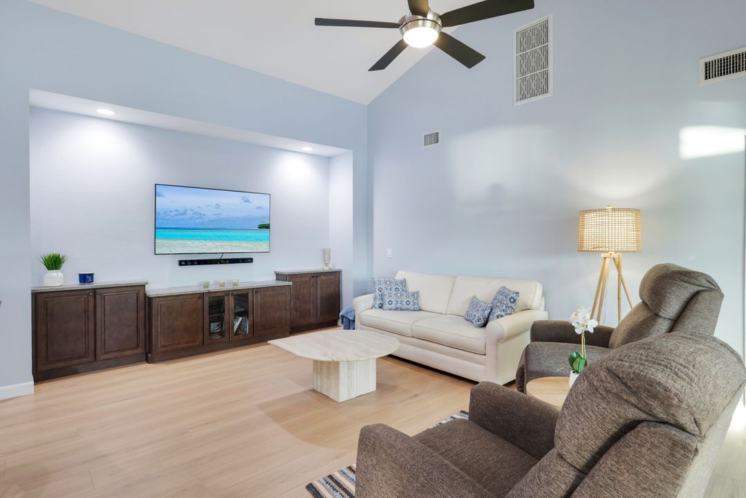 11841 Princess Grace Ct, Cape Coral, FL 33991