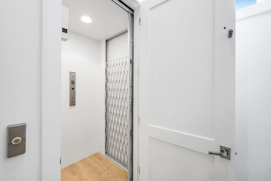 16744 Prato Way, Naples, FL 34110