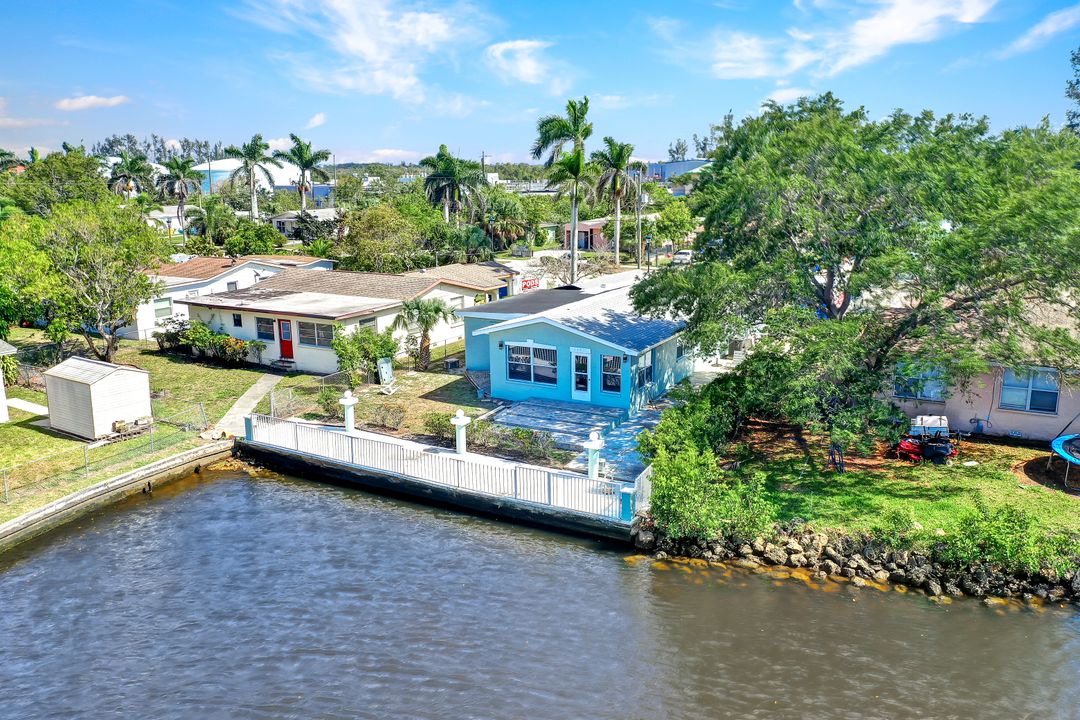 1273 5th Ave N, Naples, FL 34102