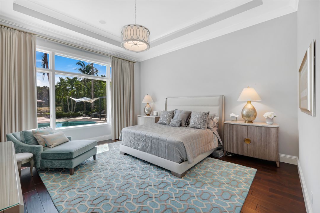 2558 Escada Ct, Naples, FL 34109
