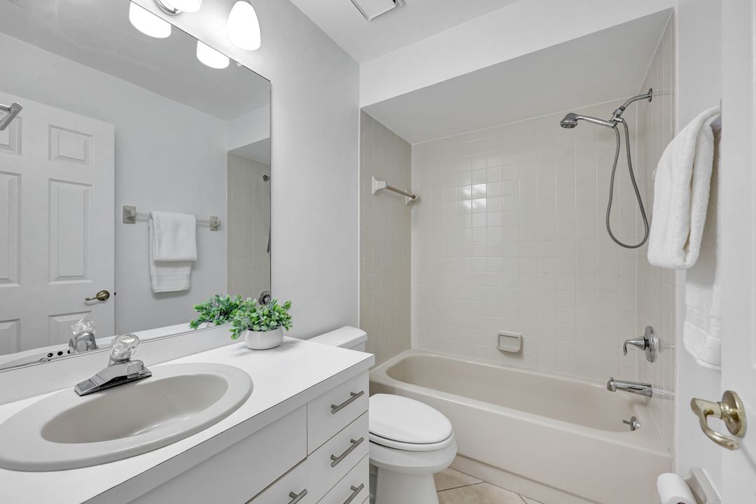3302 Arlette Dr, Naples, FL 34109