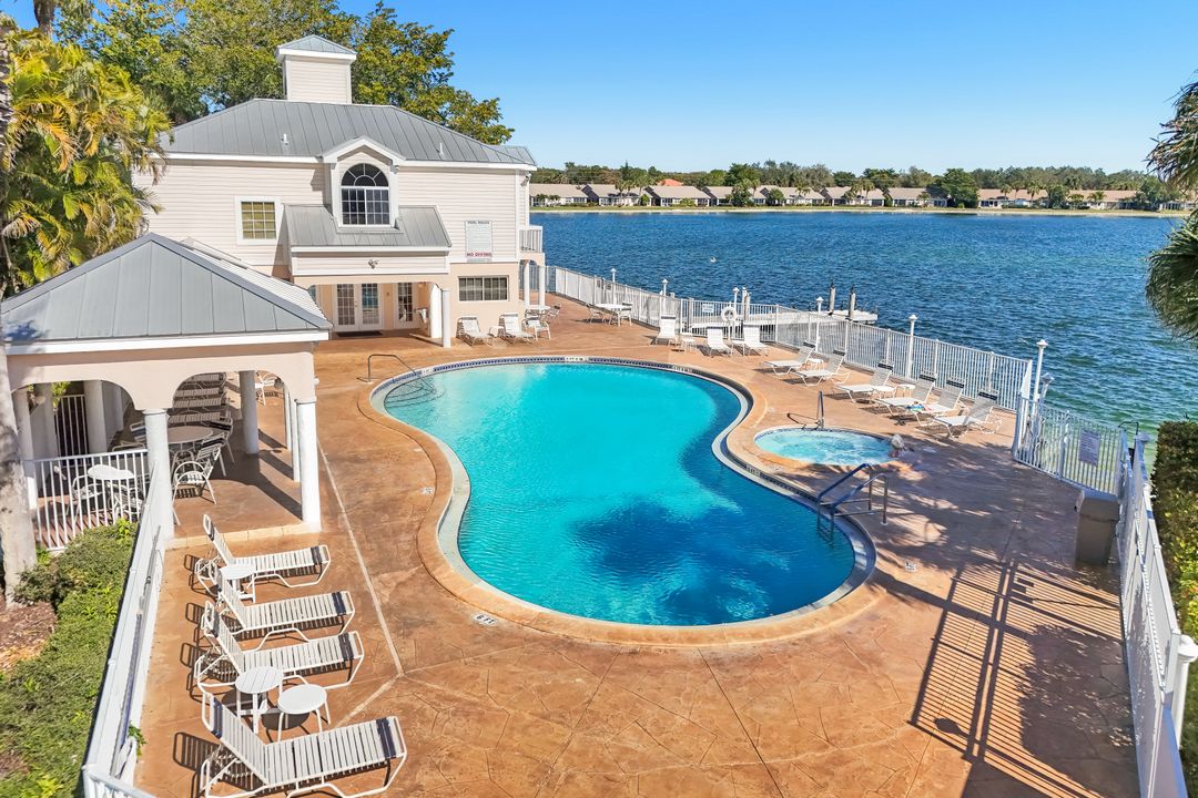 2626 Sailors Way, Naples, FL 34109