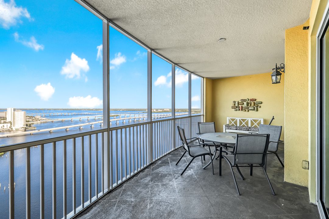 2743 First St #2303, Fort Myers, FL 33916