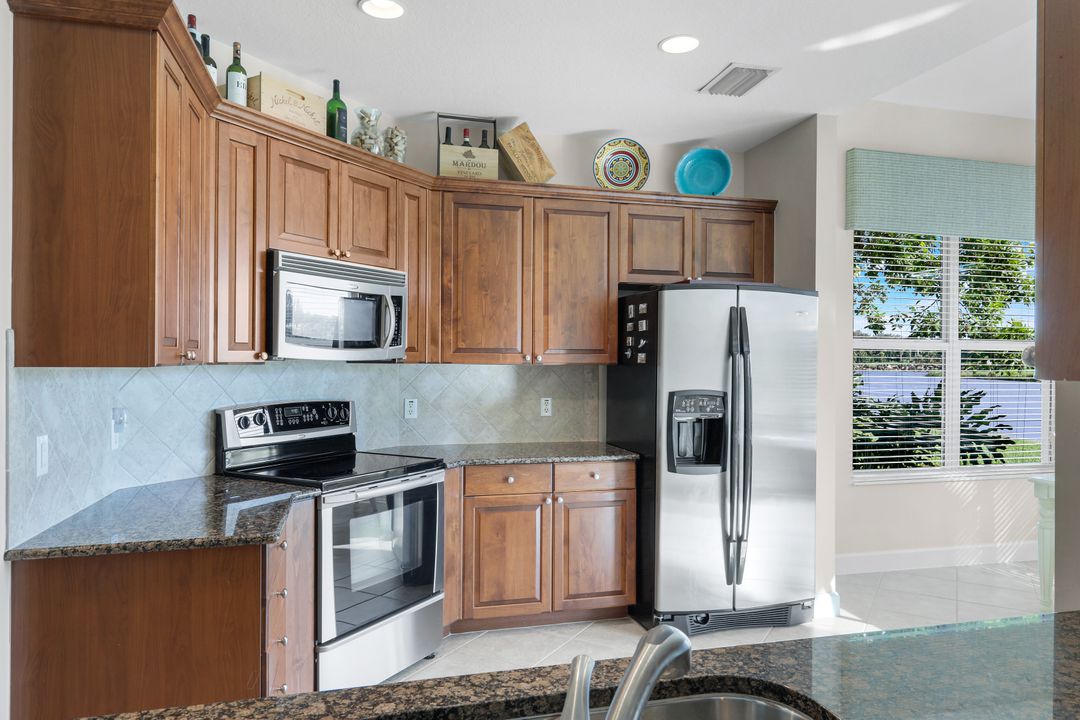 9213 Quartz Ln #101, Naples, FL 34120