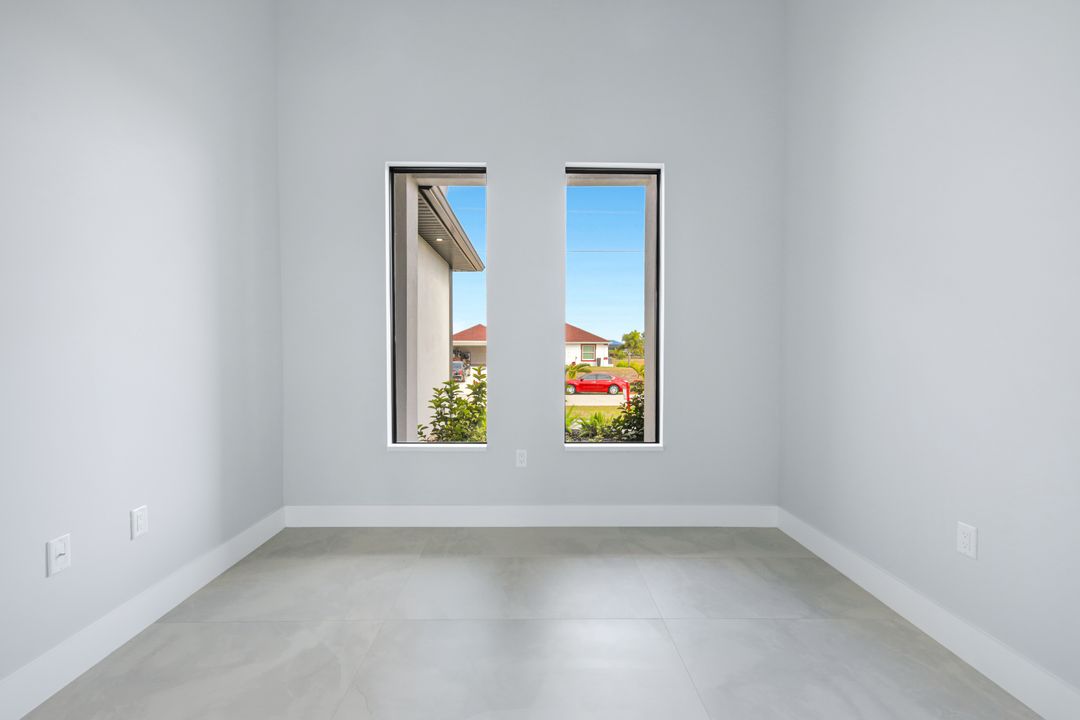 3840 NW 43rd Pl, Cape Coral, FL 33993