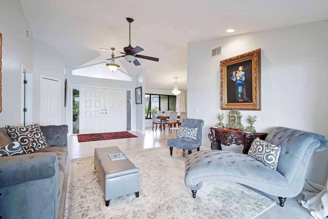 1222 SW 4th Ct, Cape Coral, FL 33991