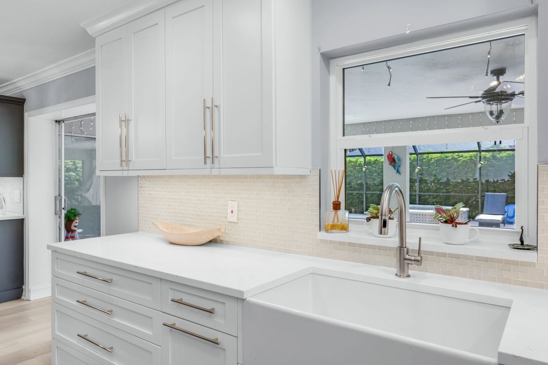 27984 Carl Cir, Bonita Springs, FL 34135