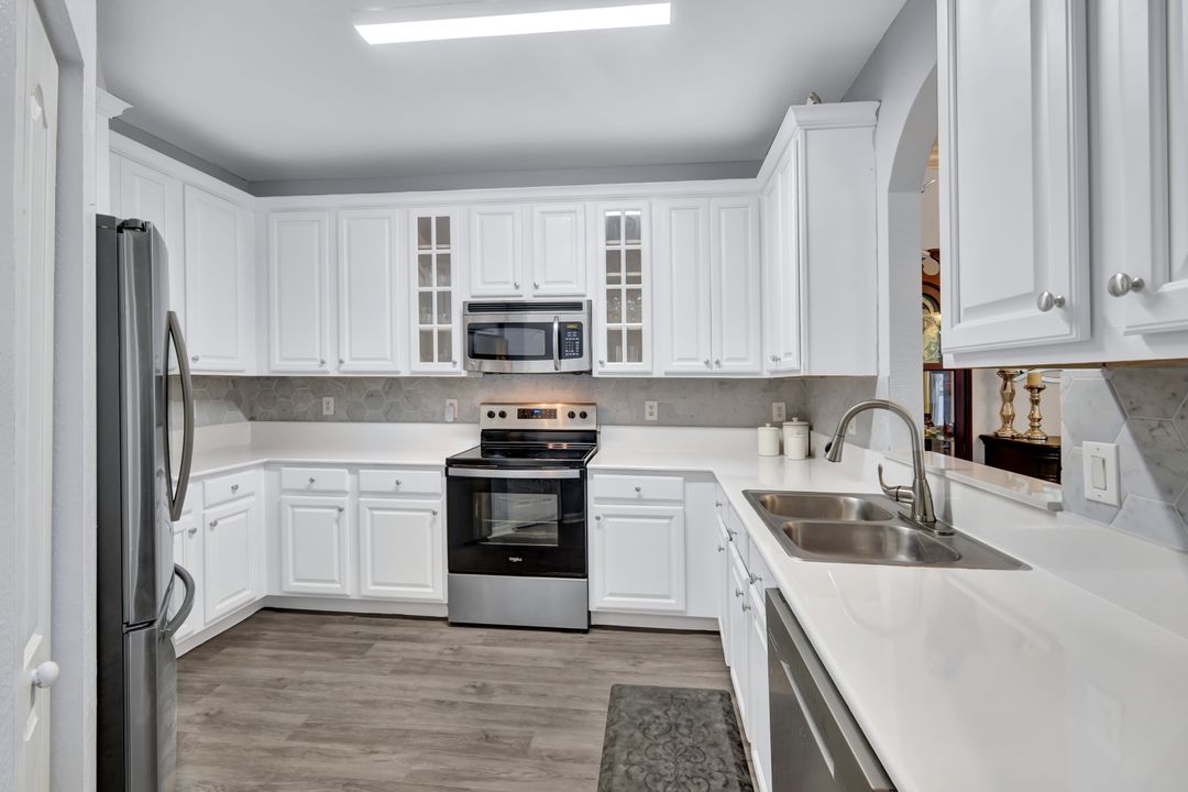 7009 Romana Way, Naples, FL 34119