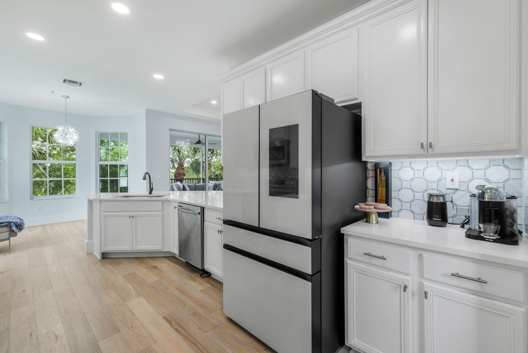 12858 Carrington Cir #201, Naples, FL 34105