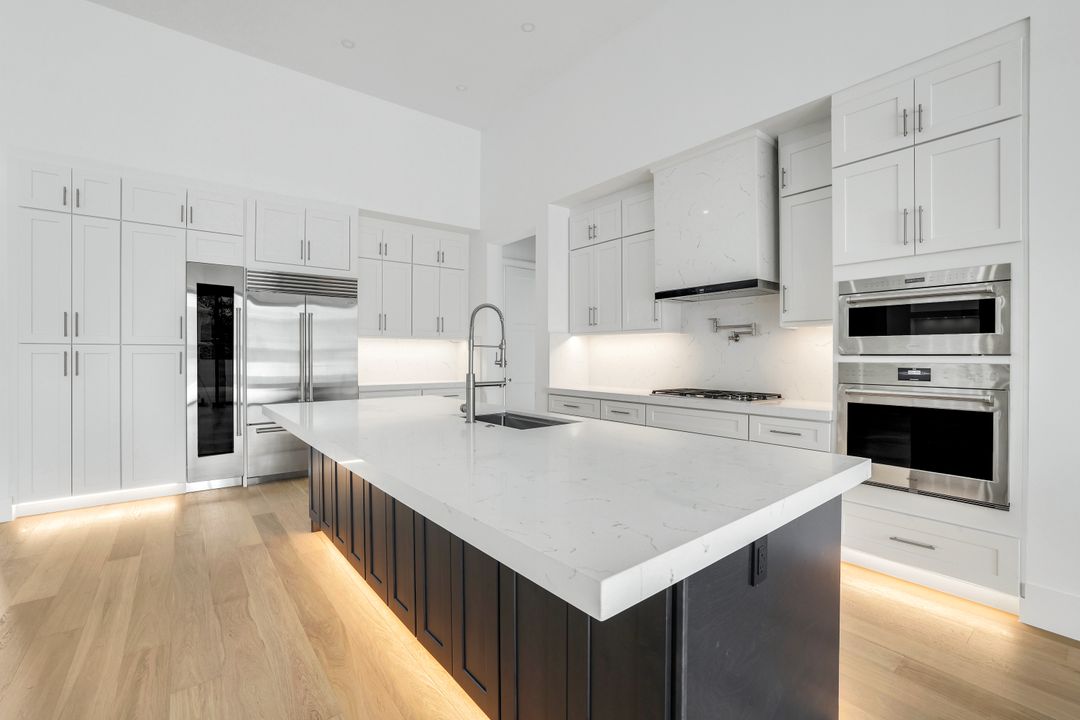 1248 13th Ave N, Naples, FL 34102