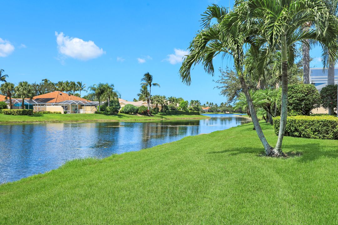 3730 Whidbey Way, Naples, FL 34119
