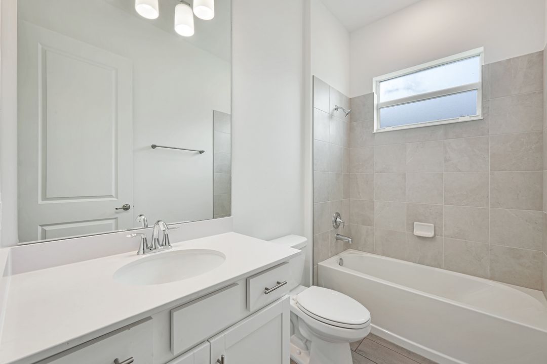 5781 Kingston Pl, Immokalee, FL 34142