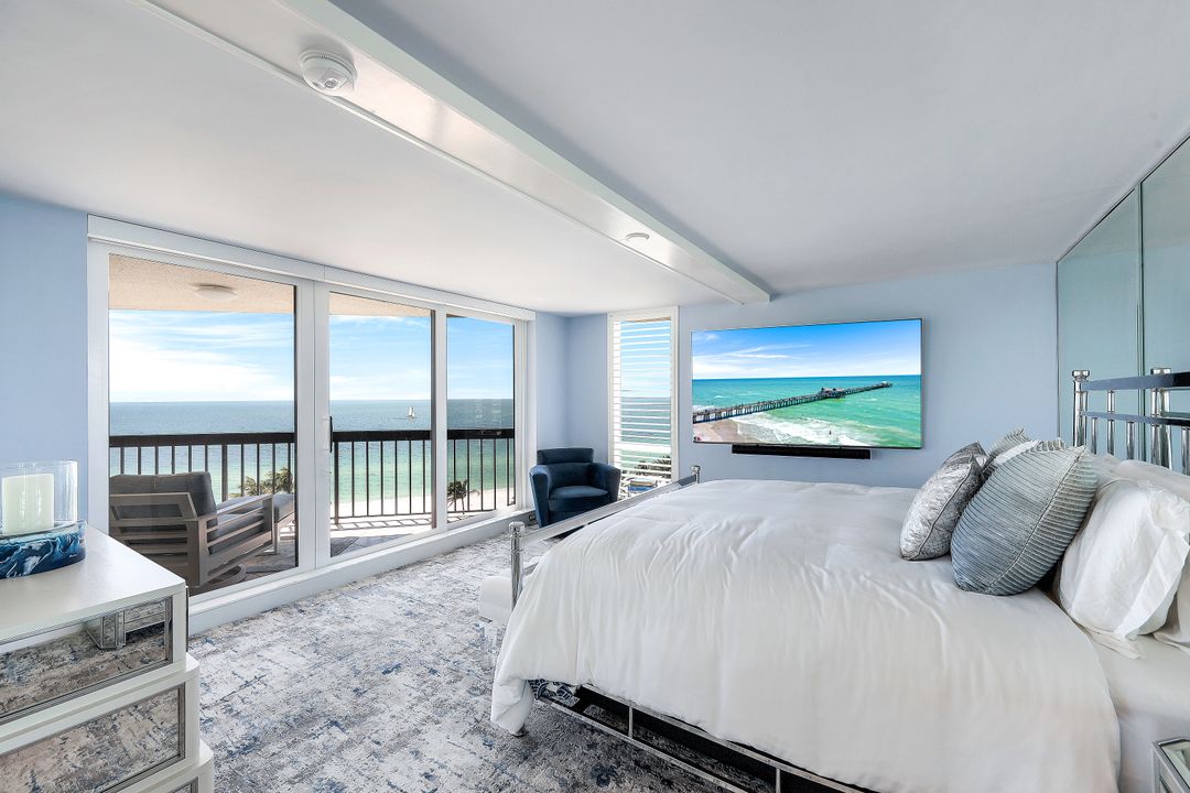 4551 Gulf Shore Blvd N #1003, Naples, FL 34103