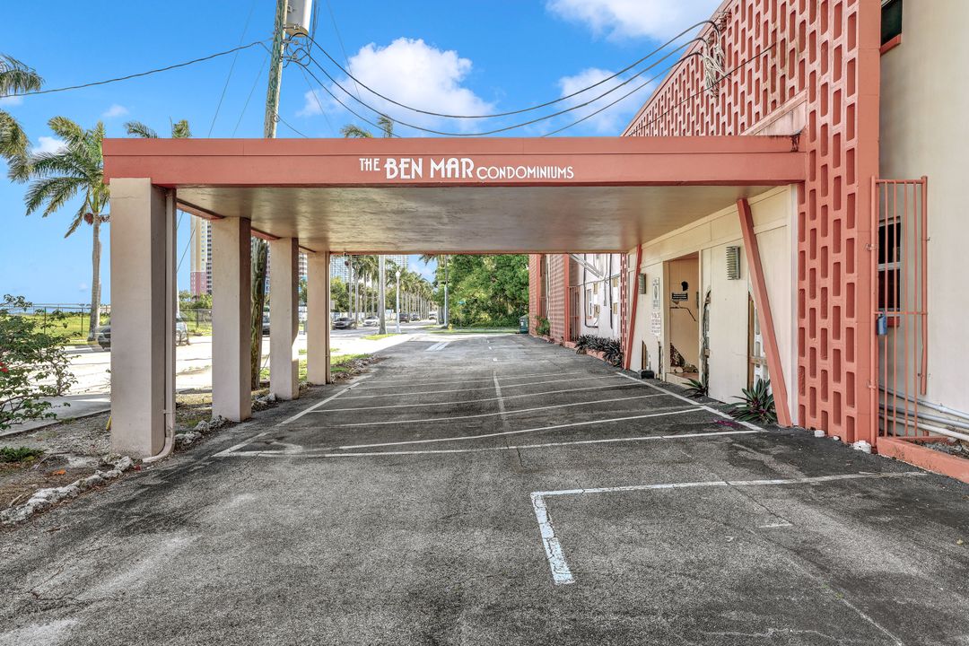 2590 First St #101, Fort Myers, FL 33901
