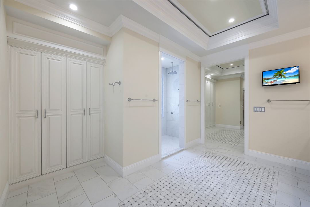 13181 Pond Apple Dr E, Naples, FL 34119