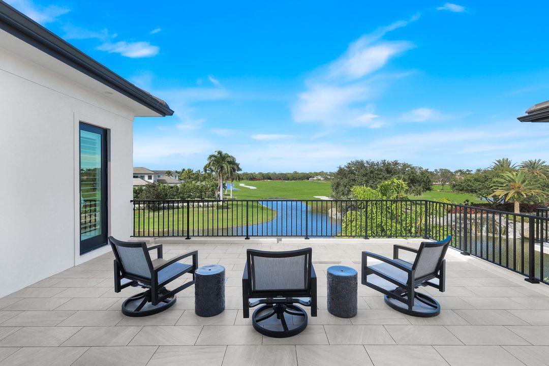 16647 Isola Bella Ln, Naples, FL 34110