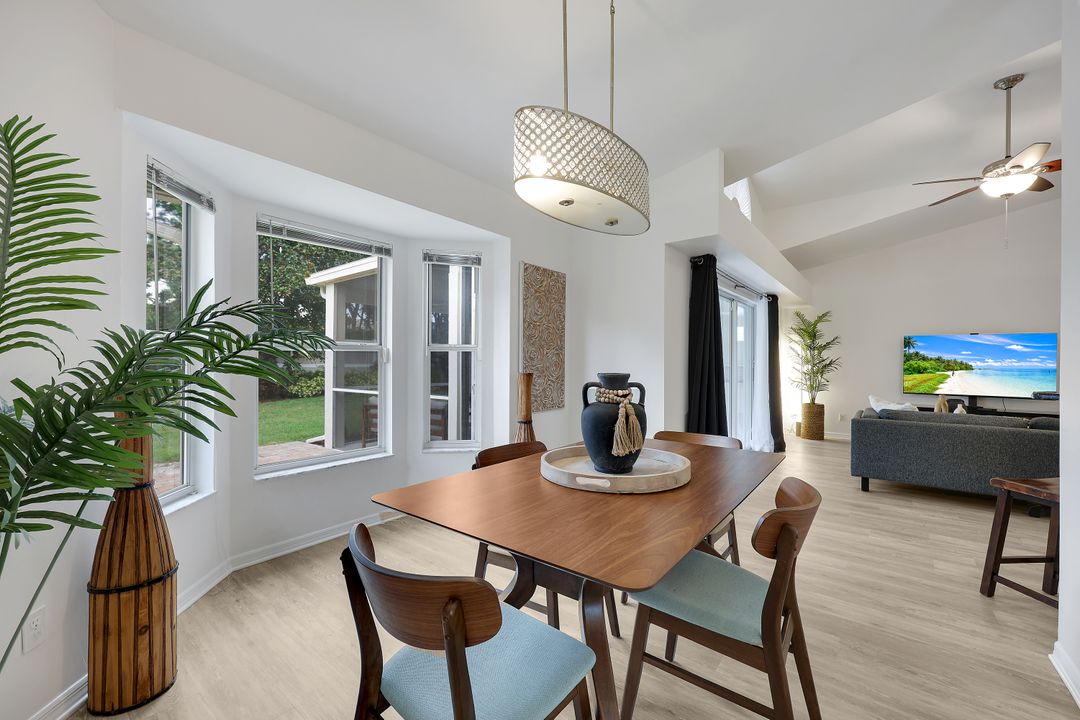 10951 Fieldfair Dr, Naples, FL 34119