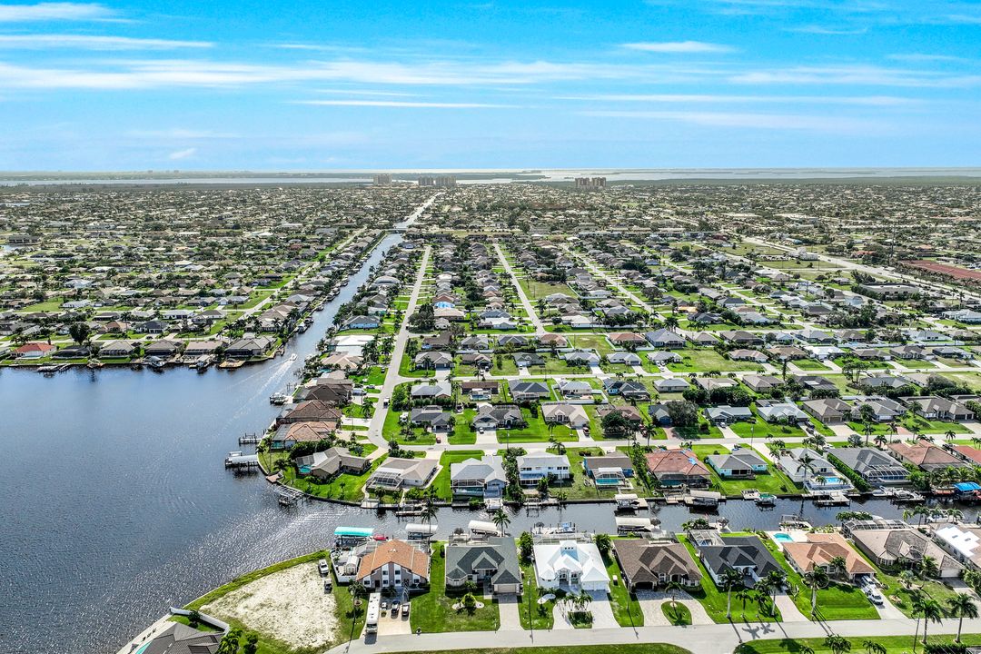 1308 SW 43rd St, Cape Coral, FL 33914