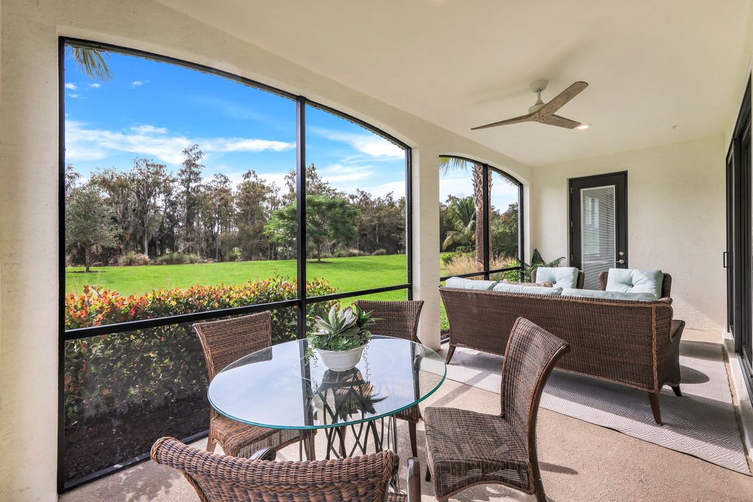 16348 Viansa Wy, Naples, FL 34110