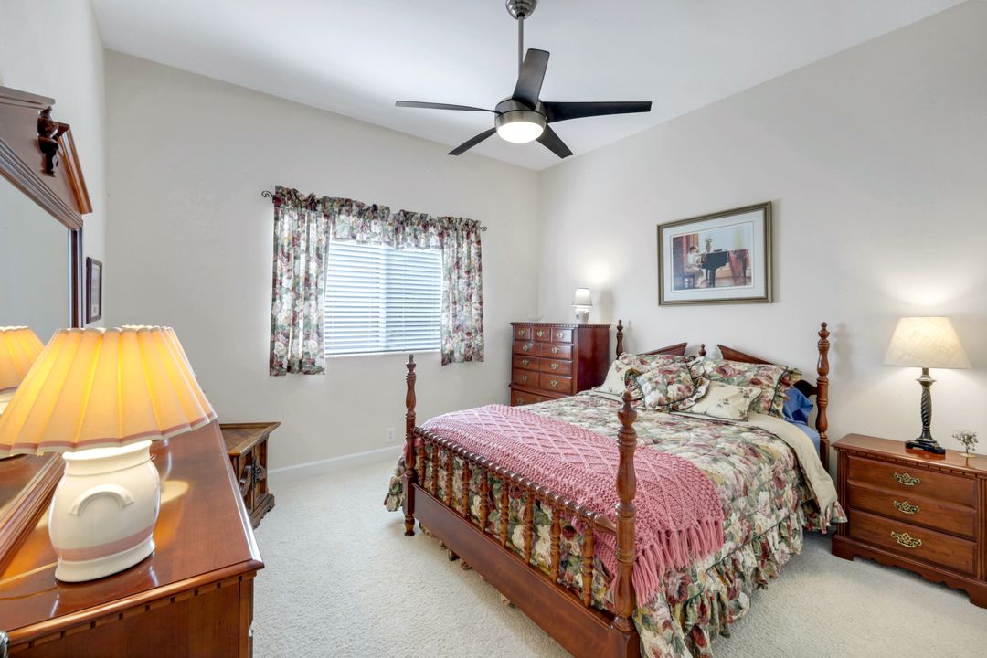 8397 Northhampton Ct, Naples, FL 34120
