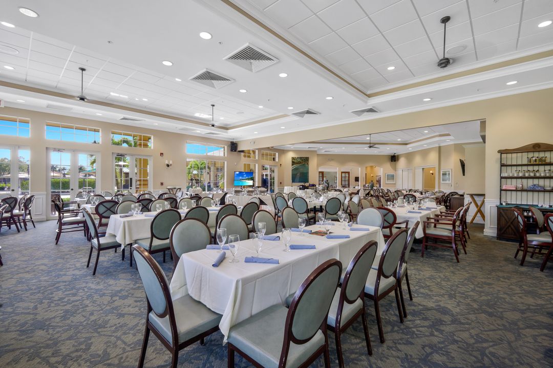 4000 Loblolly Bay Dr #302, Naples, FL 34114