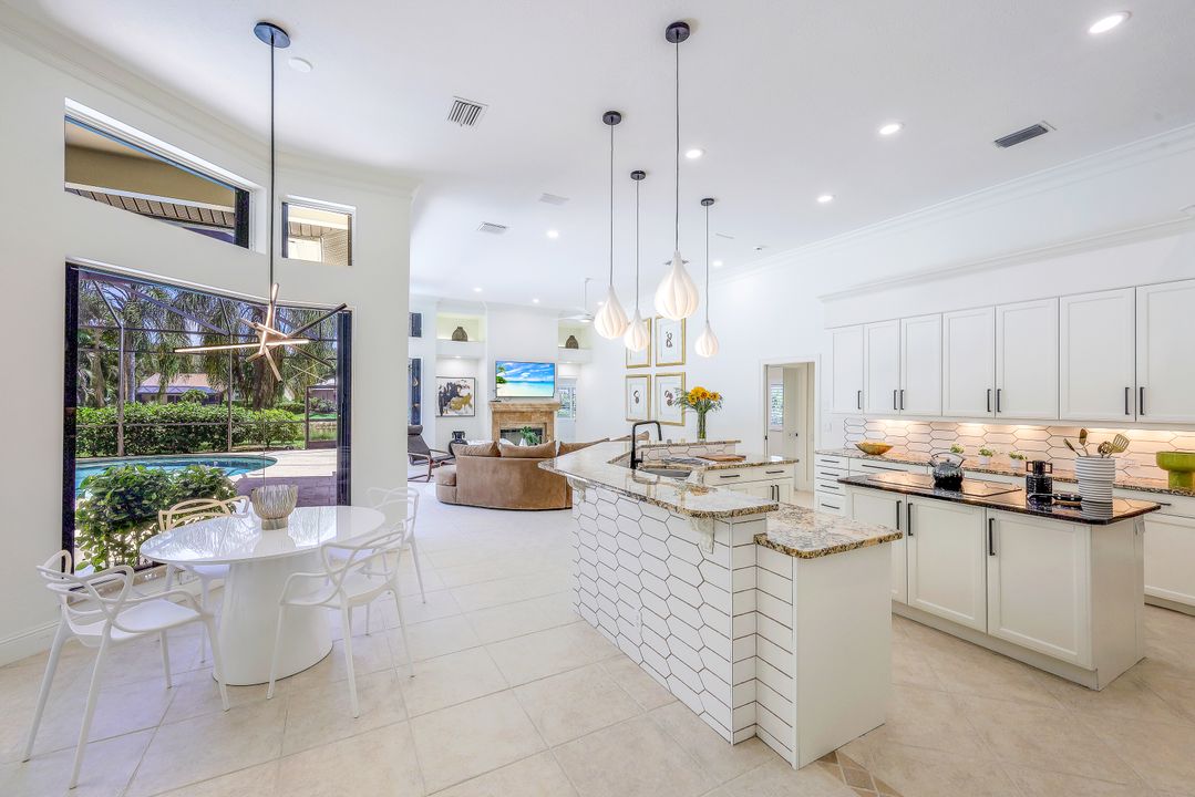 11819 Warbler Ct, Naples, FL 34119