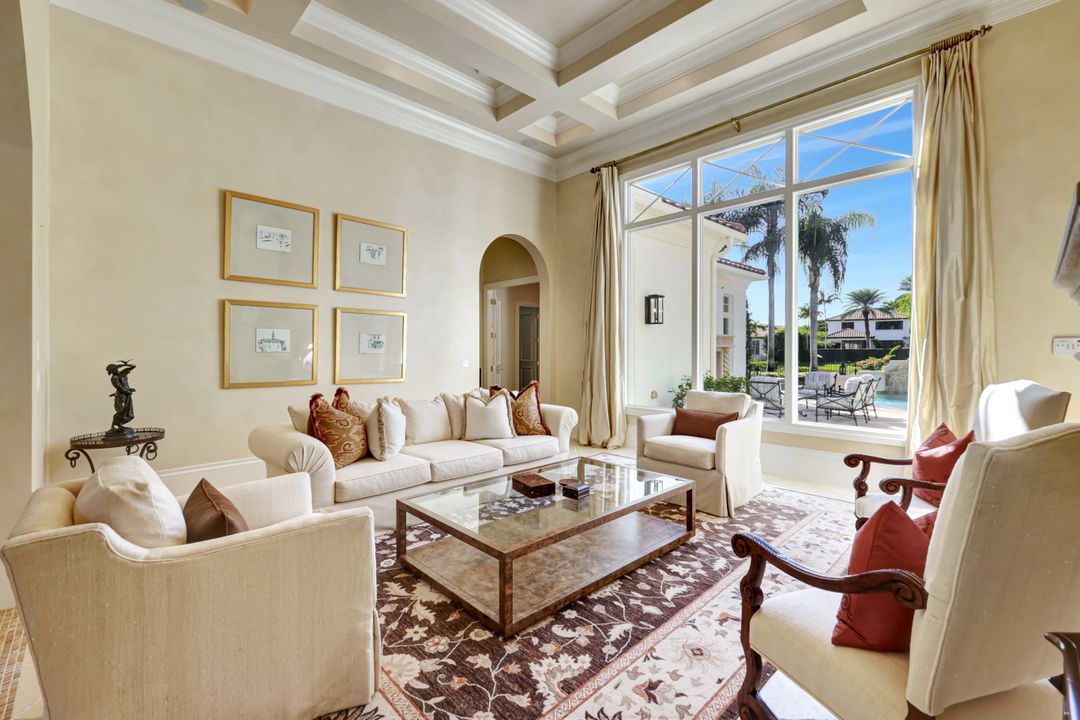 2249 Miramonte Ct, Naples, FL 34105