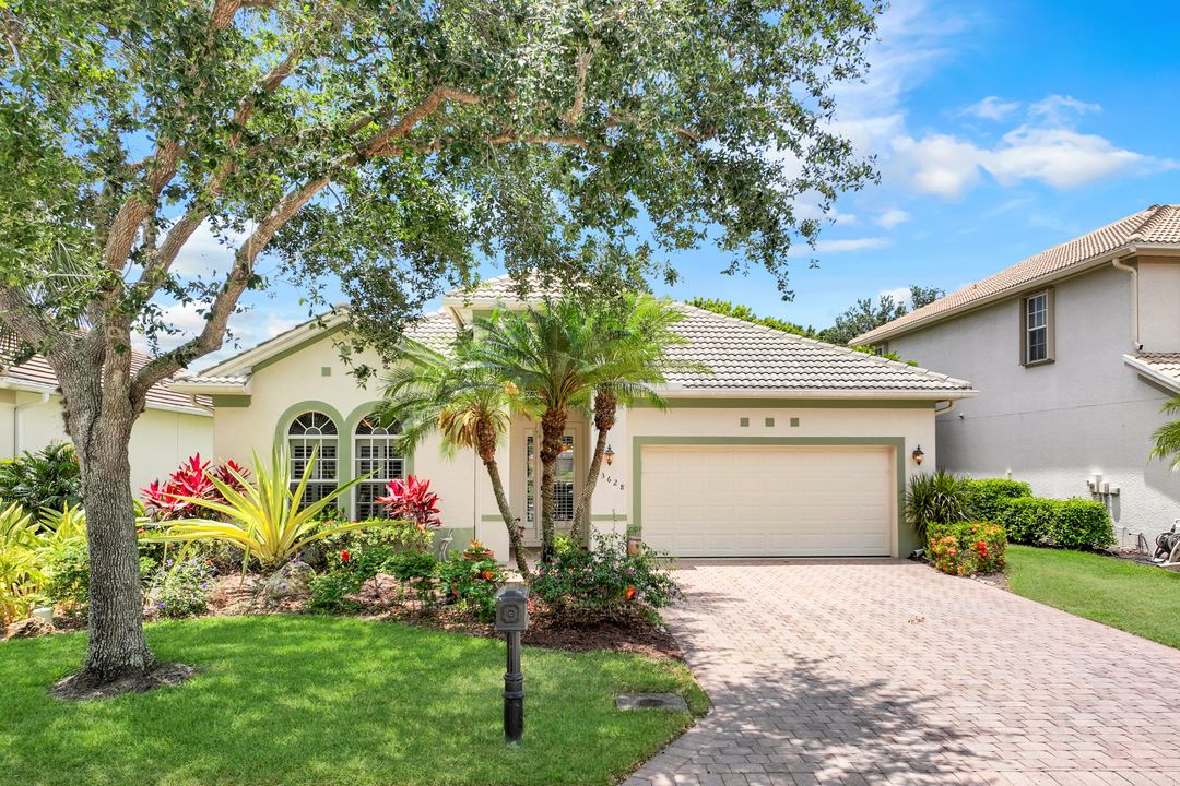 23628 Via Carino Ln, Bonita Springs, FL 34135