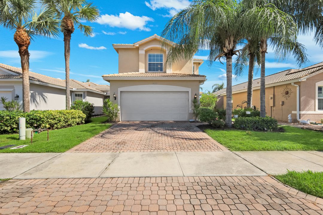 10443 Spruce Pine Ct, Fort Myers, FL 33913