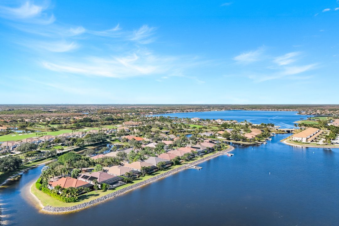 8765 Hideaway Harbor Ct, Naples, FL 34120